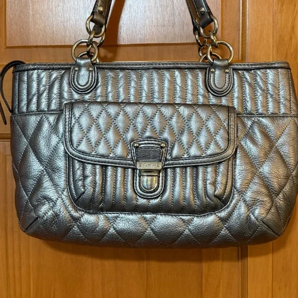 Vintage Coach Y2K Pewter Silver Quilted Shoulder Bag - Picture 2 of 11